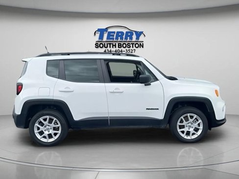 Used 2022 Jeep Renegade Latitude image 1