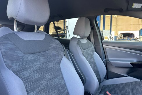 Certified 2021 Volkswagen ID.4 Pro image 17
