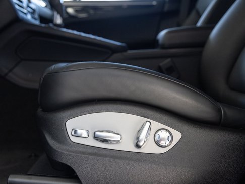 Certified 2021 Porsche Macan image 22
