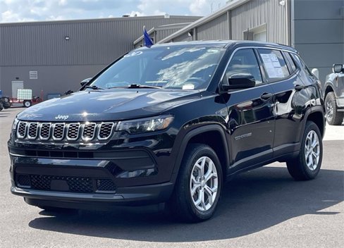 Used 2024 Jeep Compass Sport image 28