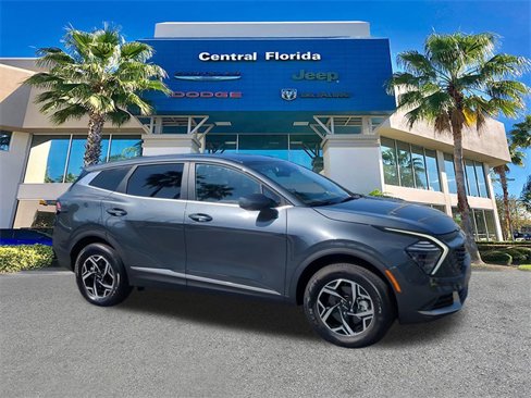 Used 2024 Kia Sportage LX image 2