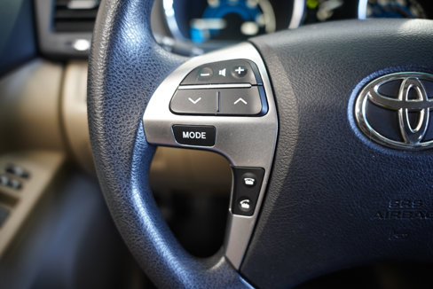 Used 2011 Toyota Highlander 4WD Hybrid image 13