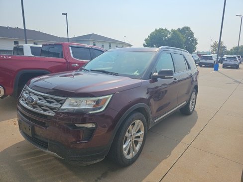Used 2018 Ford Explorer XLT w/ Equipment Group 202A image 1