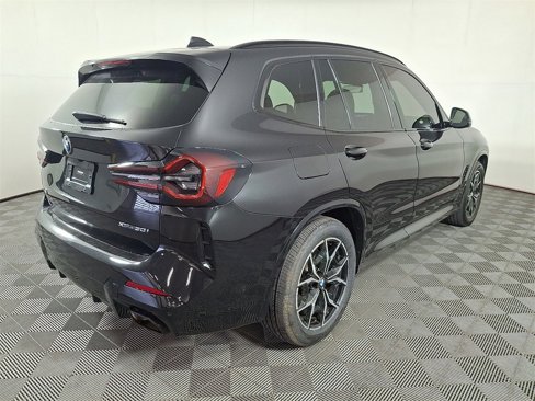 Certified 2023 BMW X3 xDrive30i w/ M Sport Package image 10