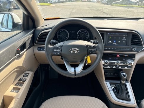 Used 2020 Hyundai Elantra SEL w/ Cargo Package (C1) image 12
