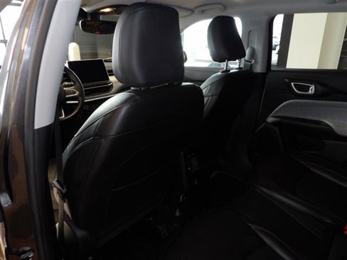 Used 2022 Jeep Compass Latitude image 21