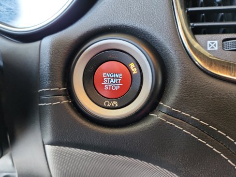 Used 2018 Dodge Durango SRT w/ SRT Interior Appearance Group image 30