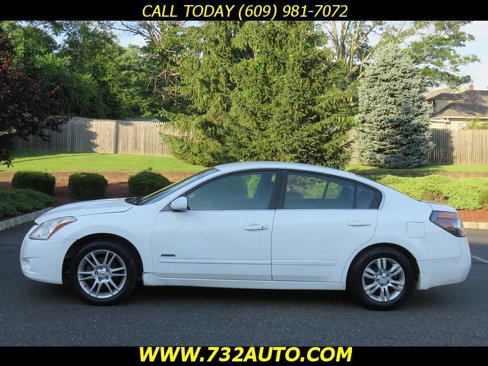 Used 2010 Nissan Altima Hybrid Sedan image 2