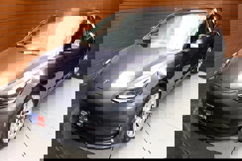 Used 2022 Tesla Model 3 Standard Range image 7