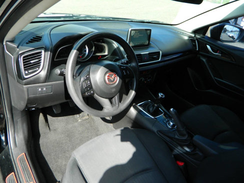 Used 2015 MAZDA MAZDA3 i Sport image 10