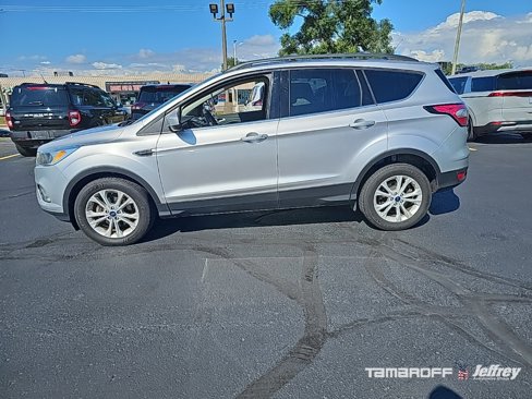 Used 2017 Ford Escape SE w/ SE Cold Weather Package image 2