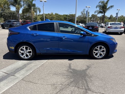 Used 2016 Chevrolet Volt Premier w/ Driver Confidence Package image 6