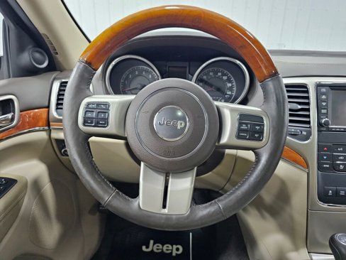 Used 2011 Jeep Grand Cherokee Overland image 11