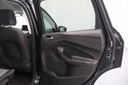 Used 2017 Ford Escape SE w/ SE Cold Weather Package image 15