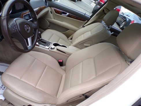 Used 2013 Mercedes-Benz C 300 4MATIC Sedan image 14