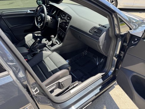 Used 2020 Volkswagen GTI SE image 18