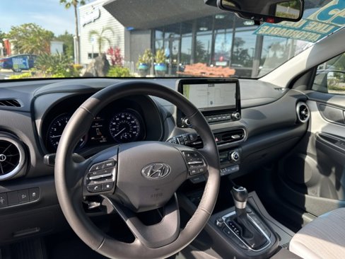 Used 2023 Hyundai Kona SEL w/ Convenience Package image 18