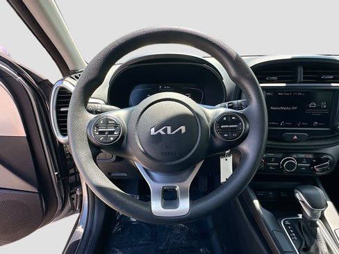 Used 2024 Kia Soul LX w/ Option Group 015 image 11