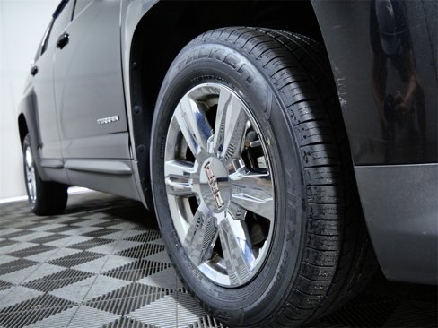 Used 2014 GMC Terrain SLE w/ Convenience Package image 2