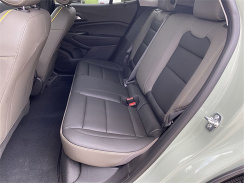 New 2025 Chevrolet Trax ACTIV w/ Driver Confidence Package image 24