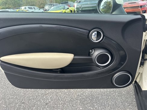 Used 2014 MINI Cooper S image 22