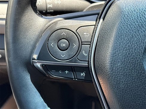 Used 2018 Toyota Camry XSE image 33