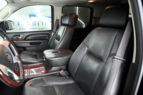 Used 2011 Cadillac Escalade ESV Luxury image 18