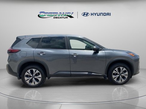 Used 2023 Nissan Rogue SV image 8