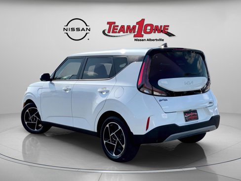 Used 2024 Kia Soul EX image 5