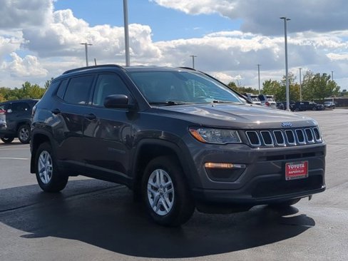 Used 2018 Jeep Compass Sport image 5