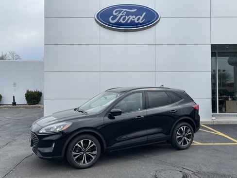 Used 2021 Ford Escape SE w/ Convenience Package image 2