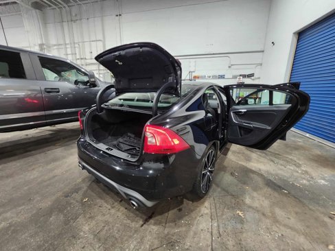 Used 2018 Volvo S60 T5 Dynamic w/ Vision Package image 15