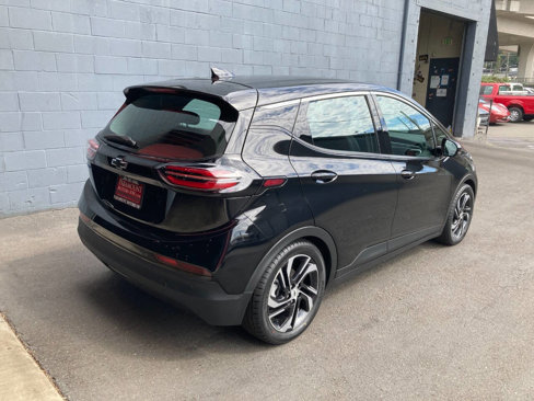 Used 2022 Chevrolet Bolt LT w/ Infotainment Package image 3