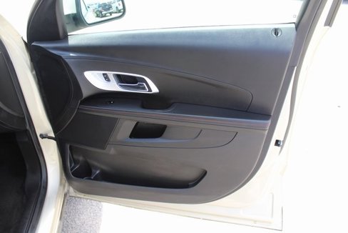Used 2015 Chevrolet Equinox LT w/ Driver Convenience Package image 5