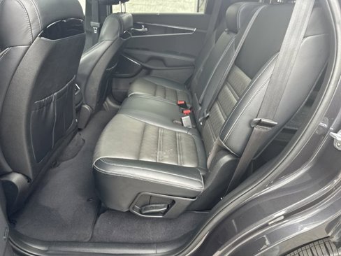Used 2017 Kia Sorento SX image 25