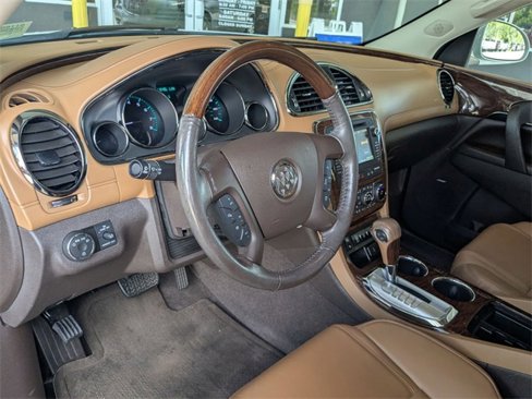 Used 2017 Buick Enclave Leather image 9