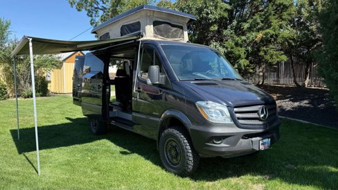 Used 2015 Mercedes-Benz Sprinter 2500 image 1
