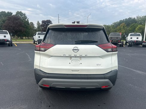 Used 2021 Nissan Rogue SV image 8