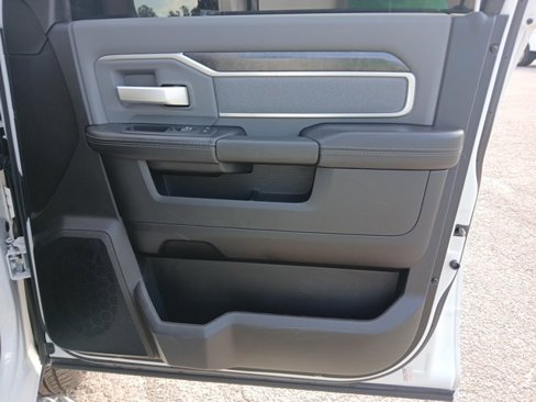 Used 2020 RAM 2500 Big Horn image 37