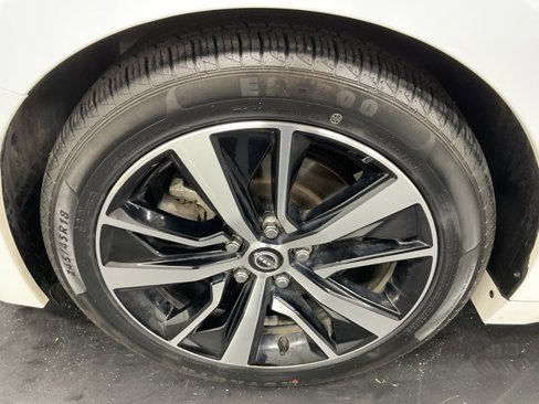 Used 2023 Nissan Maxima SV w/ Floor Mat Group image 9