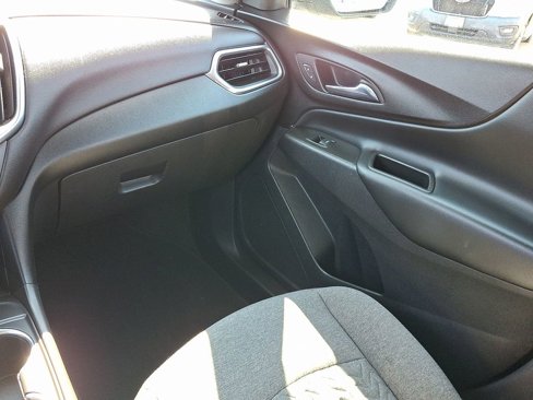 Used 2022 Chevrolet Equinox LT image 17