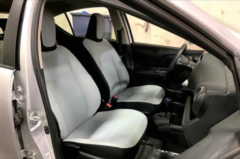 Used 2015 Toyota Prius C One image 8