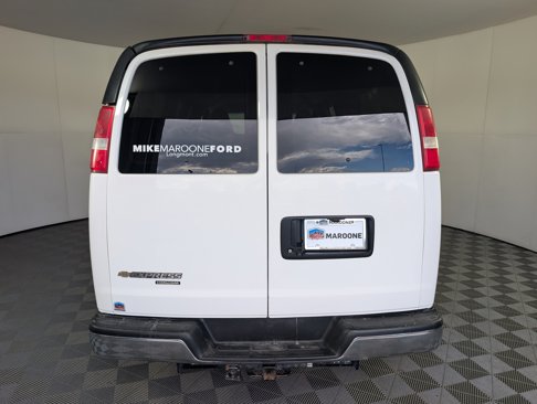 Used 2016 Chevrolet Express 3500 LT w/ LT Preferred Equipment Group image 6