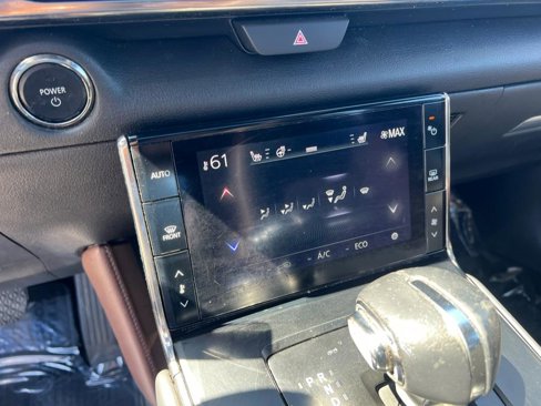 Used 2022 MAZDA MX-30 Electric w/ Premium Plus Pkg image 25
