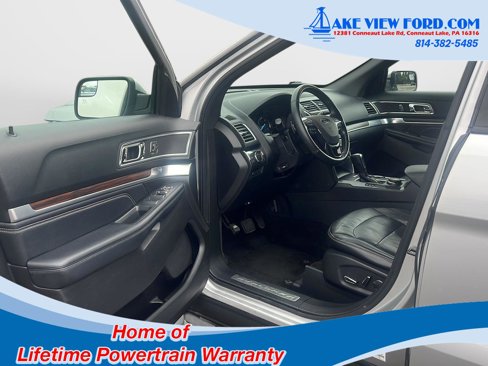 Used 2017 Ford Explorer Limited image 15