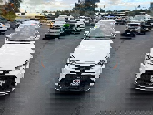 Used 2020 Toyota Corolla LE image 3
