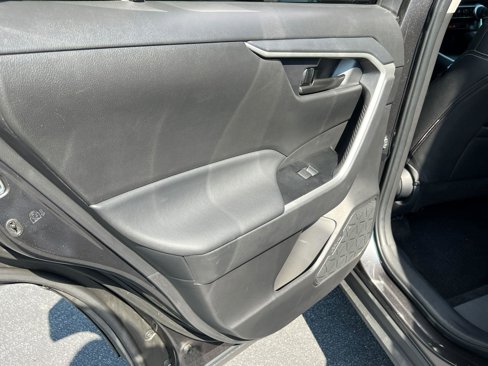 Used 2024 Toyota RAV4 LE image 22