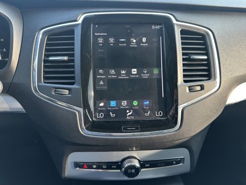 Used 2018 Volvo XC90 T5 Momentum w/ Convenience Package image 19