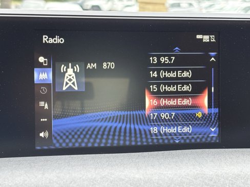 Used 2022 Lexus UX 250h w/ Premium Package image 26
