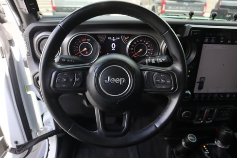 Used 2022 Jeep Wrangler Sport image 15